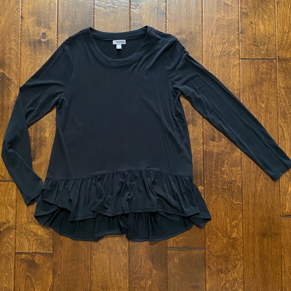 Chelsea 28 black peplum top size Medium